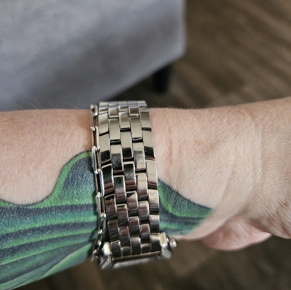 Silver Bulova Watch - Picture 4 of 5